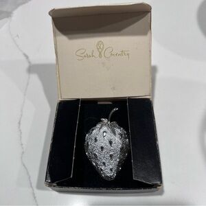 Sarah Coventry Silver Strawberry Brooch